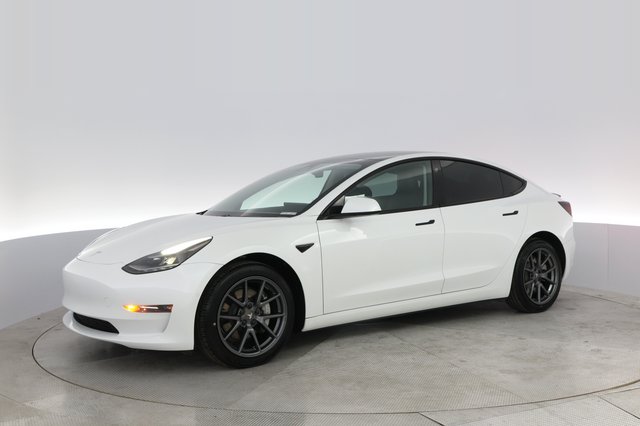 2021 Tesla Model 3 — photo 14 of 26