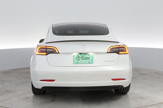 2021 Tesla Model 3 — photo 12 of 26