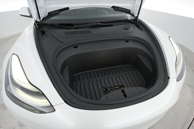 2021 Tesla Model 3 — photo 23 of 26