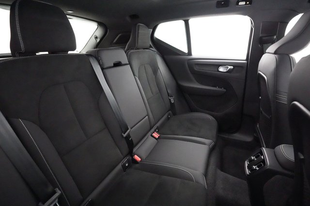 2024 Volvo XC40 Recharge — photo 4 of 22