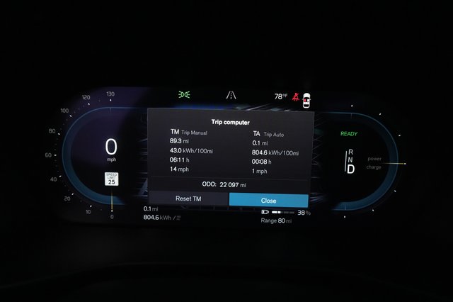 2024 Volvo XC40 Recharge — photo 5 of 22