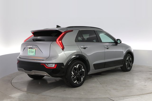 2023 Kia Niro EV — photo 2 of 24