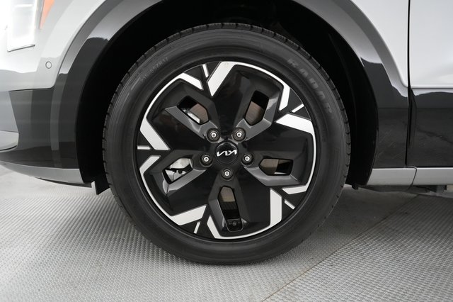 2023 Kia Niro EV — photo 17 of 24
