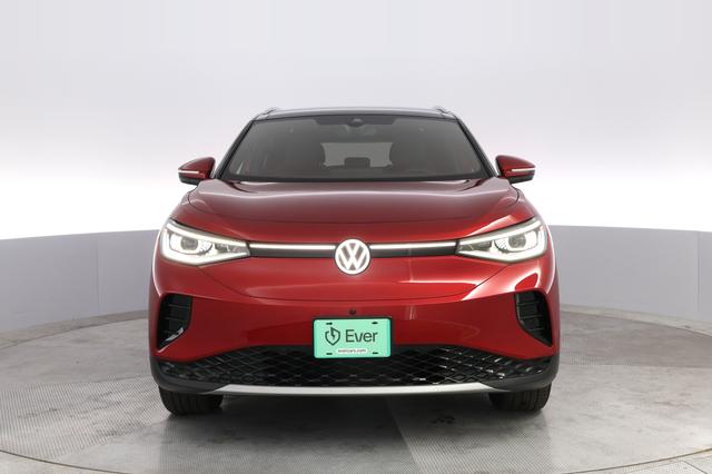 2023 Volkswagen ID.4 — photo 9 of 21