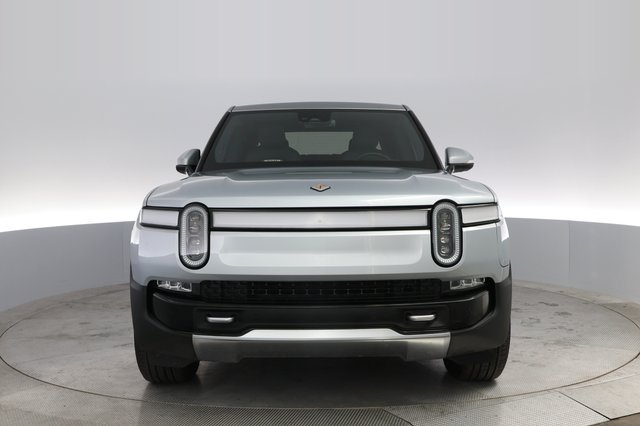 2023 Rivian R1T — photo 9 of 21