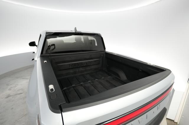 2023 Rivian R1T — photo 6 of 21