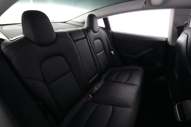 2023 Tesla Model 3 — photo 4 of 21