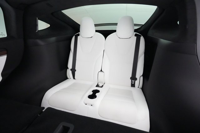 2022 Tesla Model X — photo 20 of 22