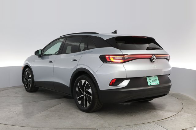 2021 Volkswagen ID.4 — photo 13 of 25