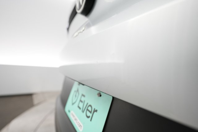 2021 Volkswagen ID.4 — photo 22 of 25