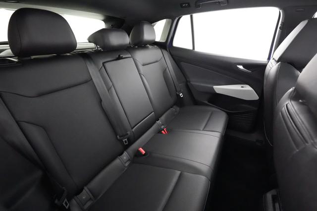 2021 Volkswagen ID.4 — photo 4 of 20