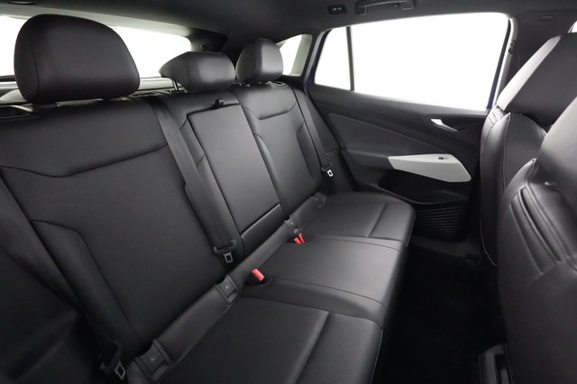 2021 Volkswagen ID.4 — photo 4 of 20