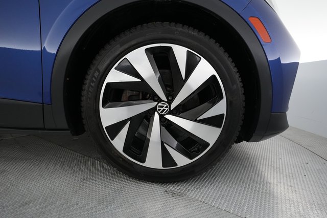2021 Volkswagen ID.4 — photo 17 of 20