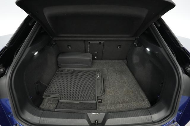 2021 Volkswagen ID.4 — photo 6 of 20