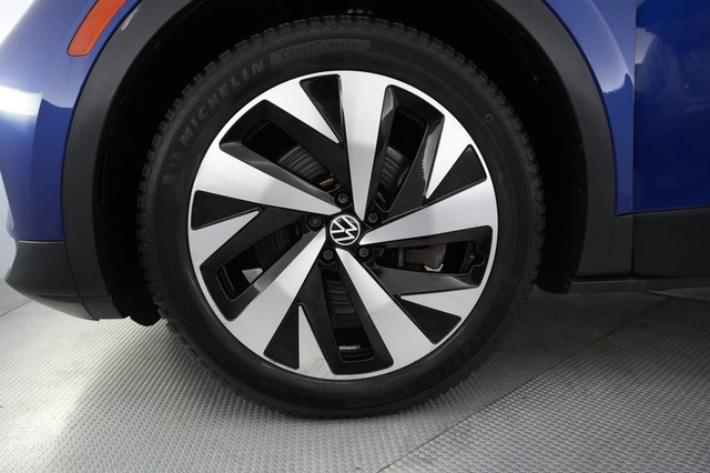 2021 Volkswagen ID.4 — photo 16 of 20