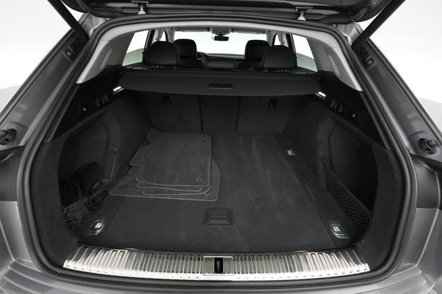 2021 Audi e-tron — photo 6 of 23