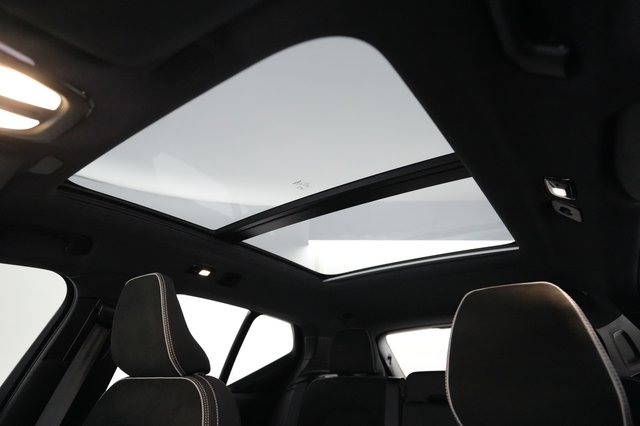 2023 Volvo XC40 Recharge — photo 20 of 22