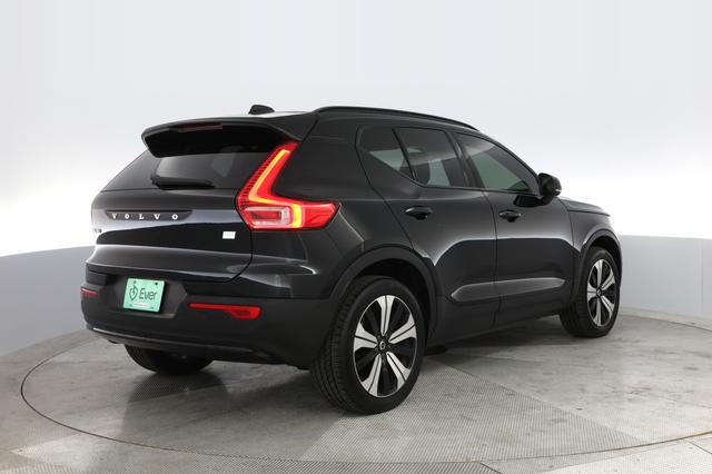 2023 Volvo XC40 Recharge — photo 2 of 22