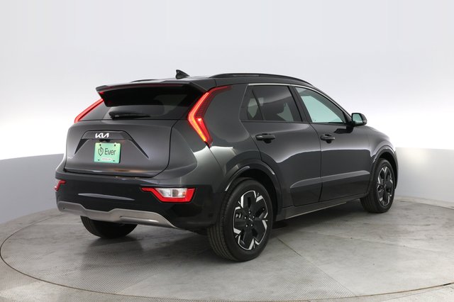 2024 Kia Niro EV — photo 2 of 23