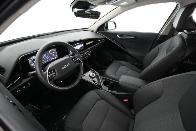 2024 Kia Niro EV — photo 3 of 23