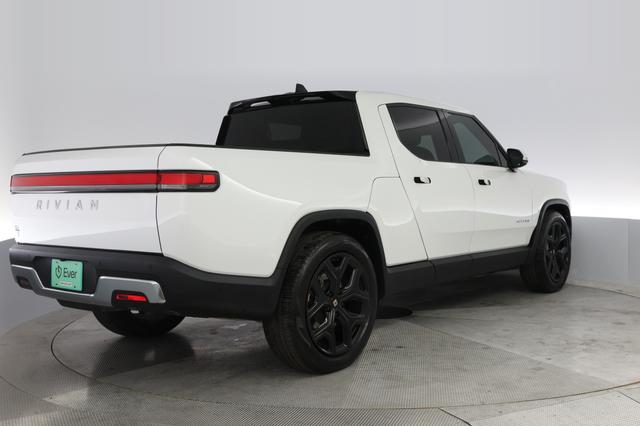 2023 Rivian R1T — photo 2 of 26