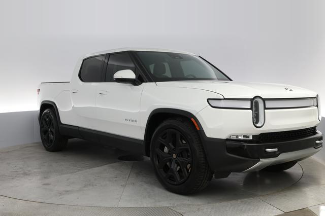 2023 Rivian R1T — photo 10 of 26