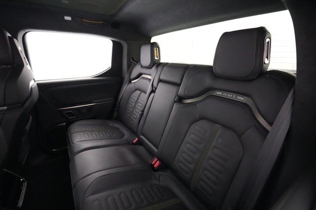 2023 Rivian R1T — photo 18 of 26