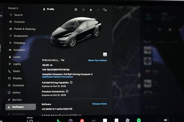 2023 Tesla Model X — photo 5 of 19