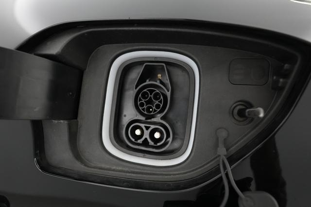 2023 Hyundai Kona — photo 8 of 21