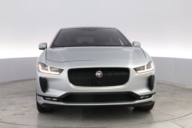 2020 Jaguar I-Pace — photo 9 of 23