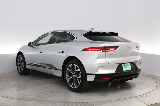 2020 Jaguar I-Pace — photo 13 of 23