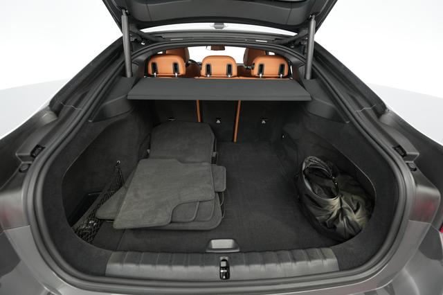 2024 BMW i4 — photo 6 of 21