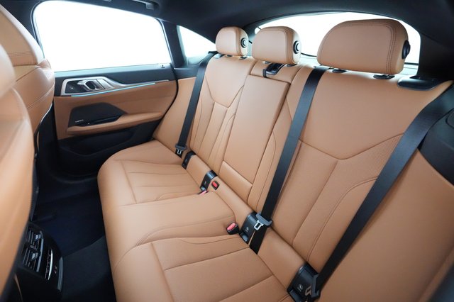 2024 BMW i4 — photo 18 of 21