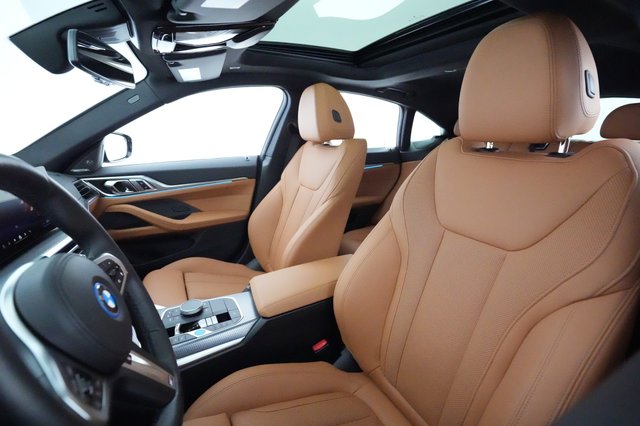 2024 BMW i4 — photo 3 of 21