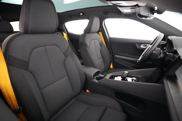 2022 Polestar 2 — photo 18 of 22