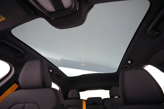 2022 Polestar 2 — photo 20 of 22