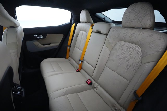 2022 Polestar 2 — photo 19 of 25