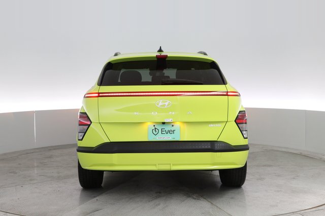 2025 Hyundai Kona Electric — photo 11 of 19