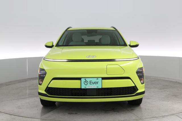 2025 Hyundai Kona Electric — photo 8 of 19