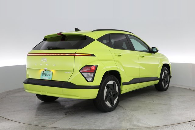2025 Hyundai Kona Electric — photo 2 of 19