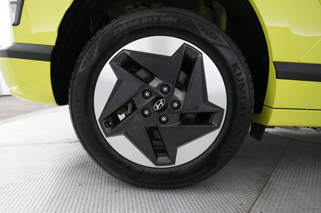 2025 Hyundai Kona Electric — photo 15 of 19