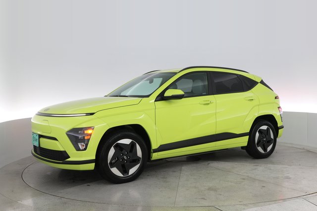2025 Hyundai Kona Electric — photo 13 of 19