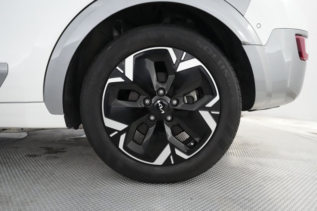 2024 Kia Niro EV — photo 7 of 23