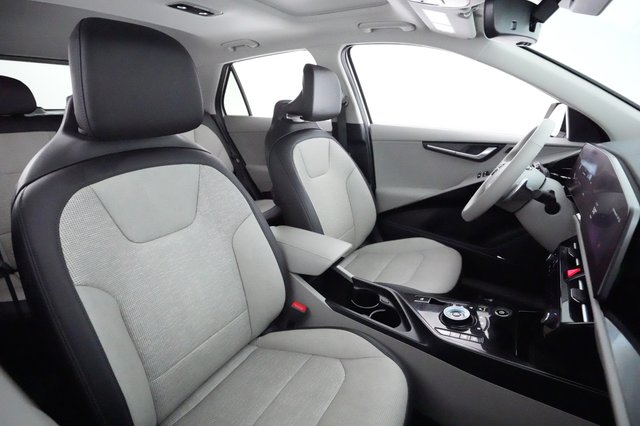 2024 Kia Niro EV — photo 19 of 23