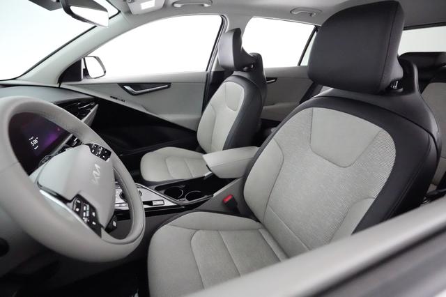 2024 Kia Niro EV — photo 3 of 23