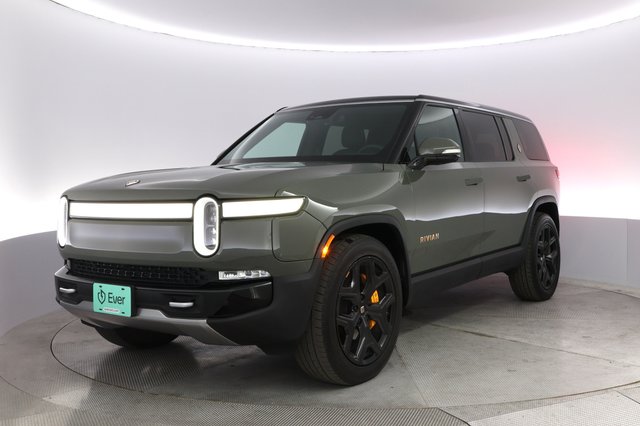 2022 Rivian R1S — VIN 7PDSGABL6NN000699