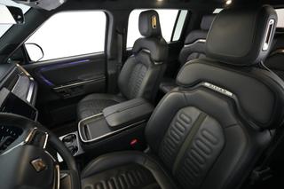 2022 Rivian R1S — photo 3 of 23