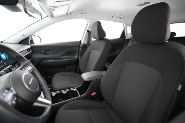 2024 Hyundai Kona — photo 3 of 22