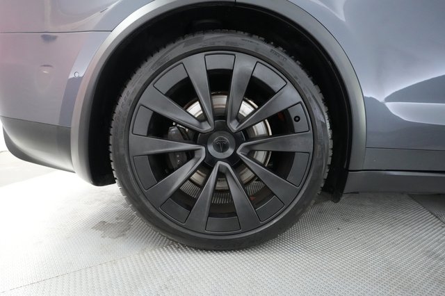2022 Tesla Model X — photo 15 of 24