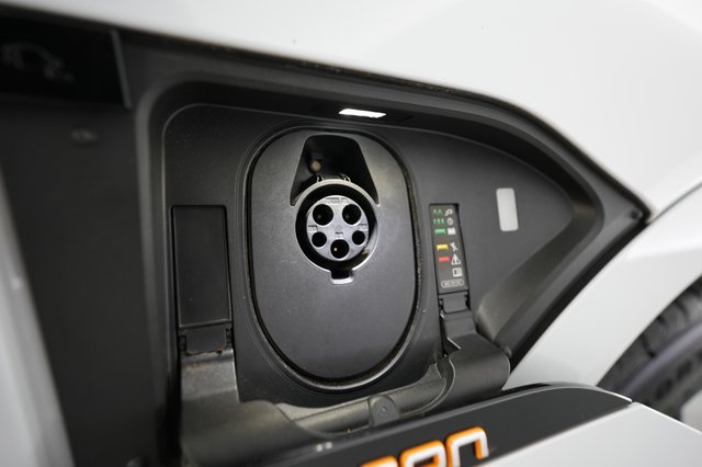 2021 Audi e-tron — photo 22 of 23